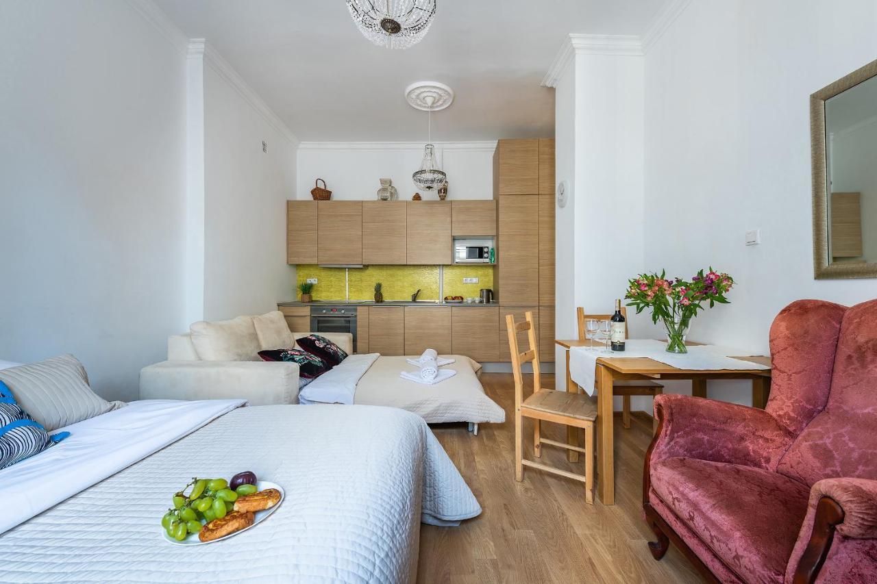 Miodowa Street P&O Serviced Apartments Warsaw Exterior photo