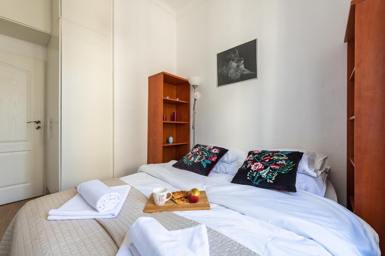Miodowa Street P&O Serviced Apartments Warsaw Exterior photo