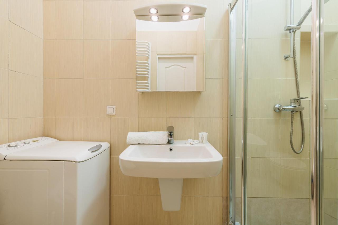 Miodowa Street P&O Serviced Apartments Warsaw Exterior photo